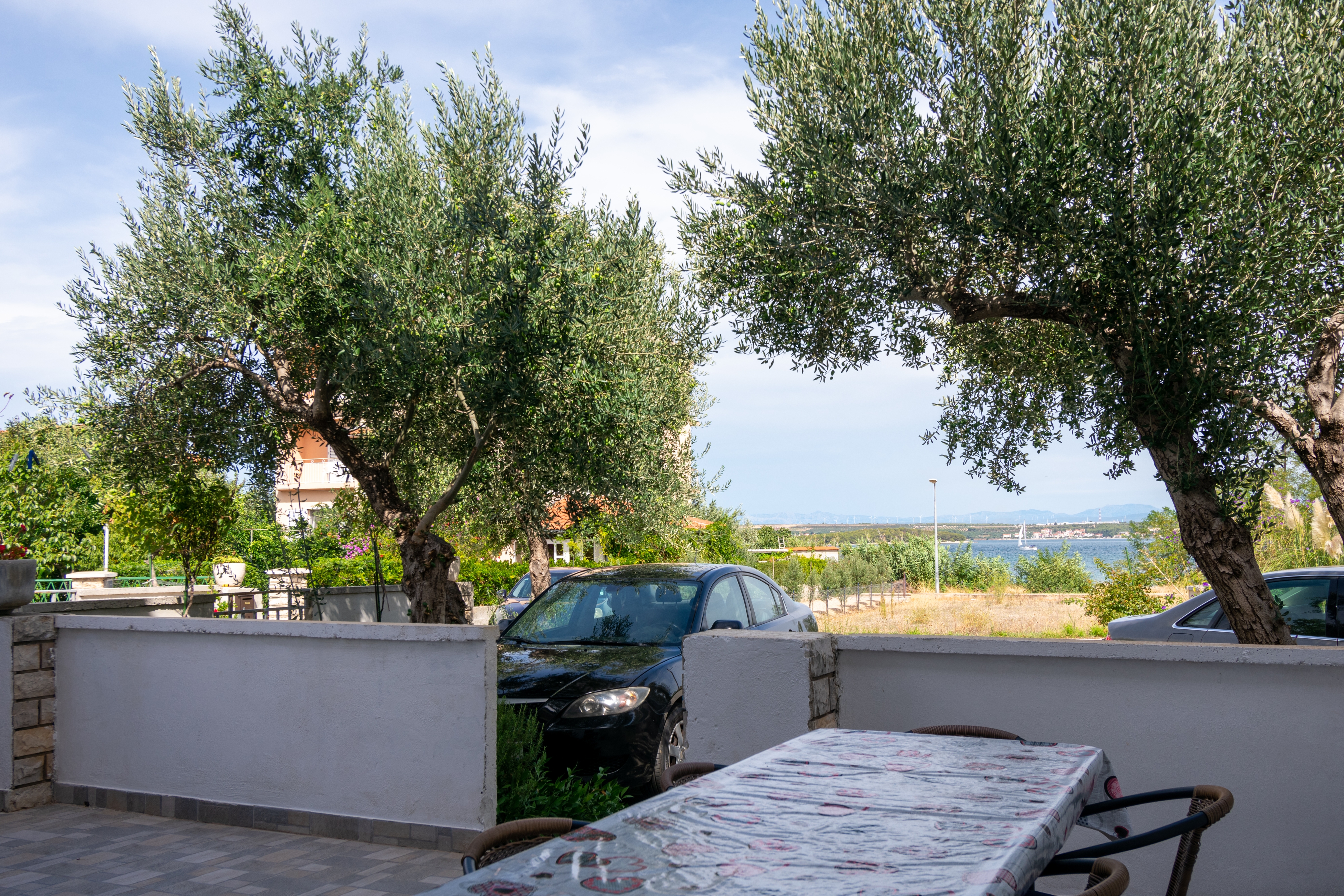 Two bedroom apartment with terrace and sea view Tkon, Pašman  A-a