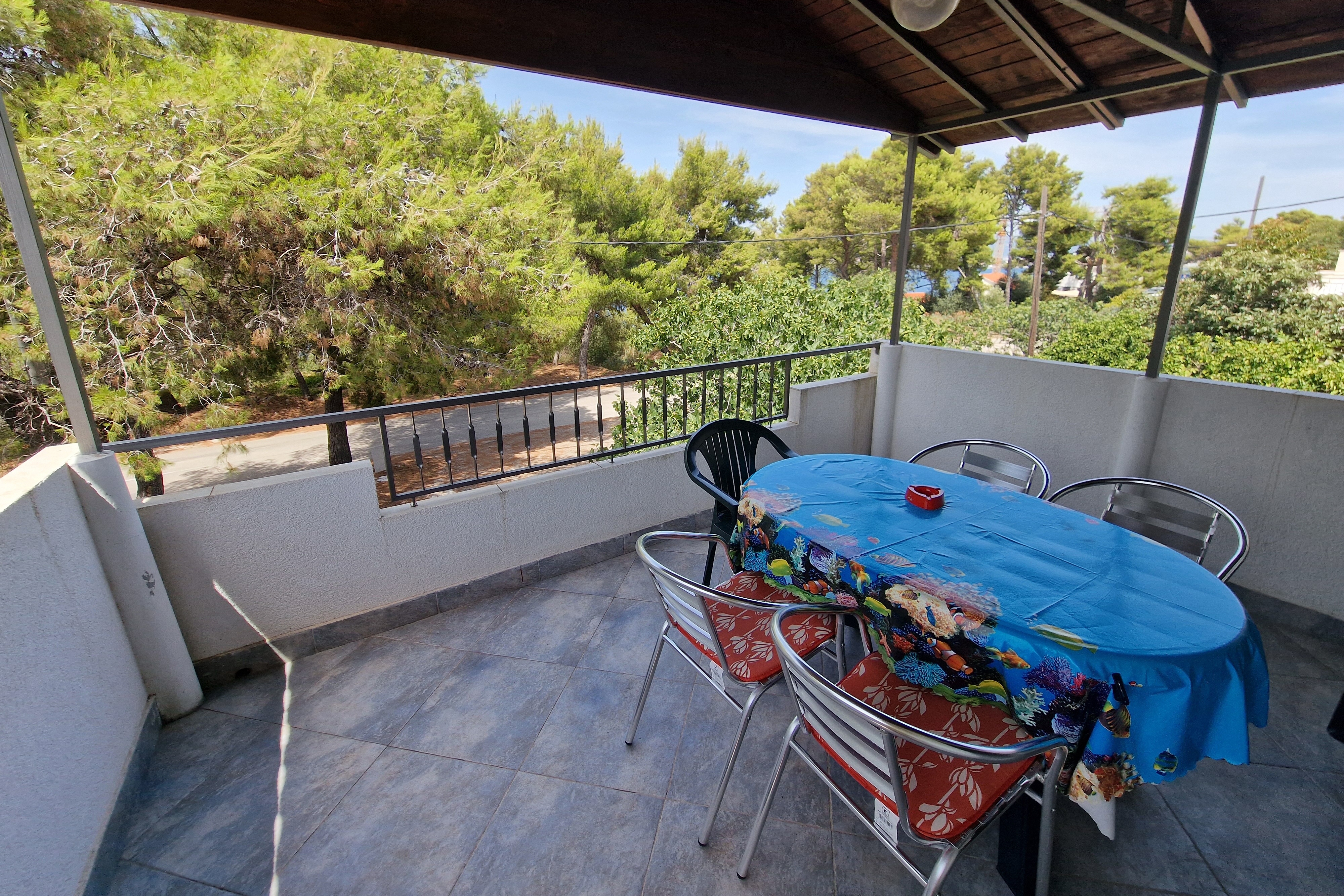 Two bedroom apartment with terrace and sea view Okrug Donji, Čiovo  A-a