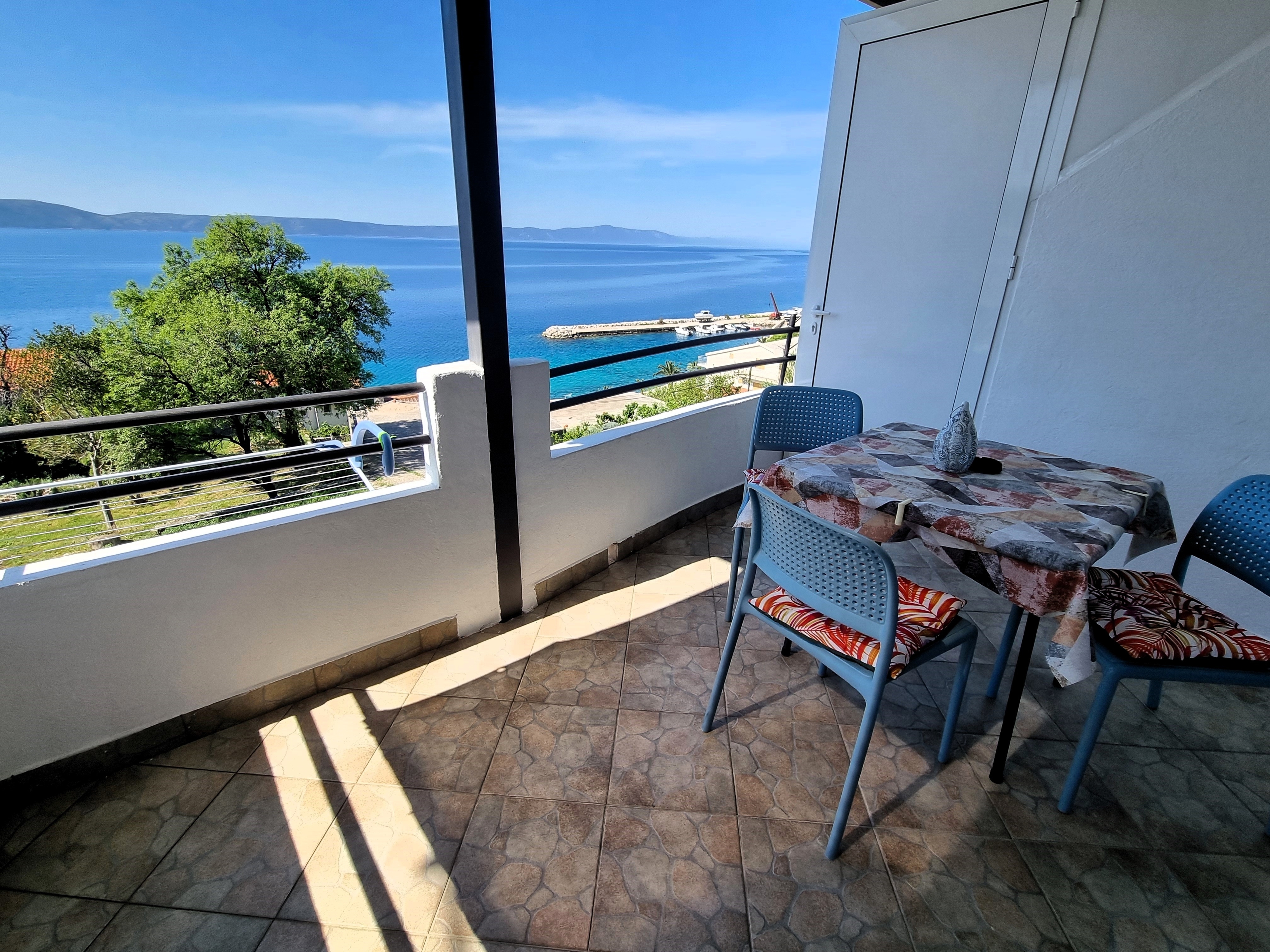 One bedroom apartment with balcony and sea view Živogošće - Porat, Makarska  A-c