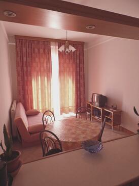Kampor, Obývací pokoj v ubytování typu apartment, WiFi.
