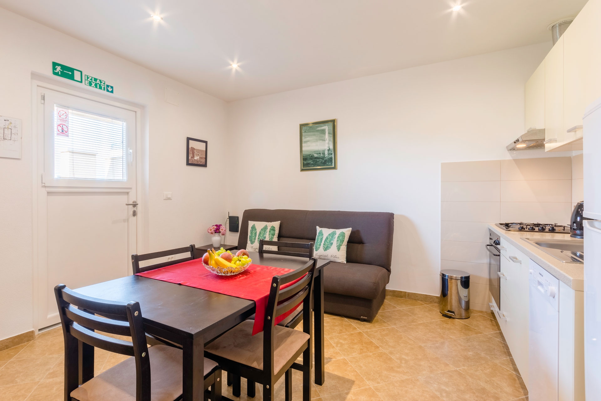 One bedroom apartment with terrace Supetar, Brač  A-a