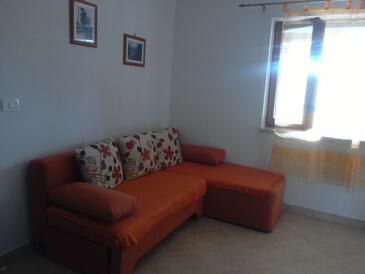 Zambratija, Obývací pokoj v ubytování typu apartment, domácí mazlíčci povoleni a WiFi.