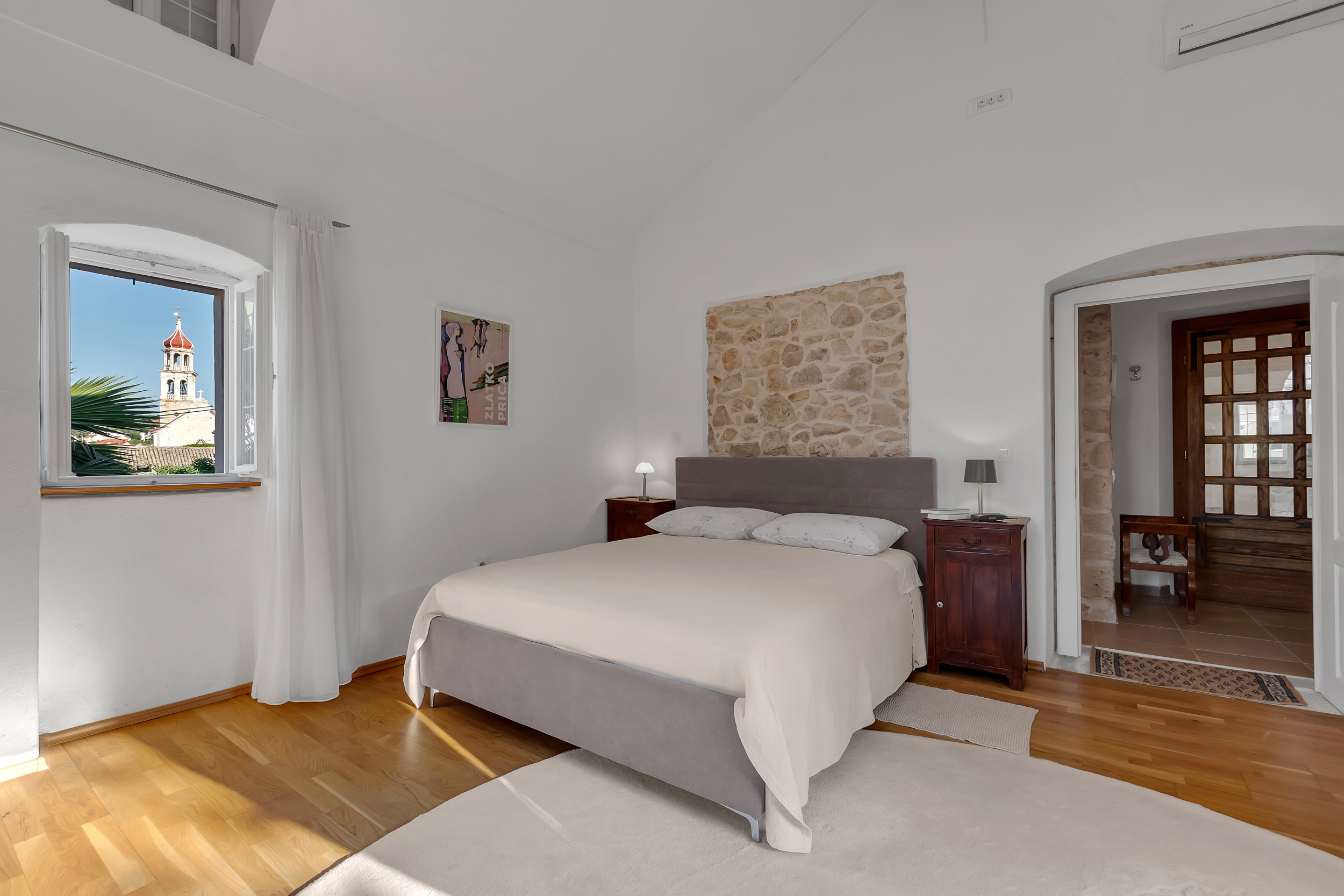 Three bedroom house with terrace and sea view Sutivan, Brač  K