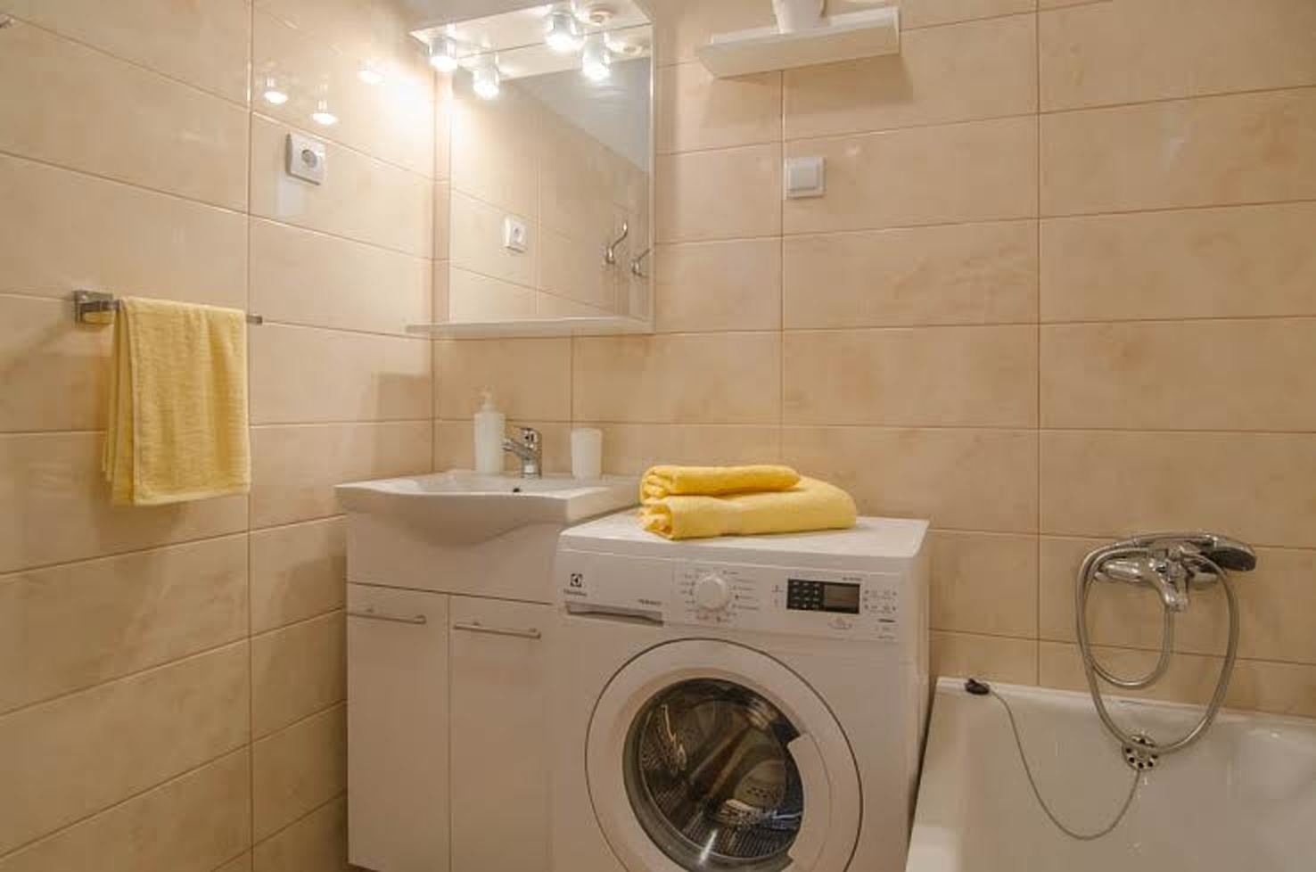 Two bedroom house near beach Trstenik, Pelješac  K
