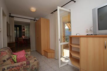 Rabac, Sala de estar in the apartment, (pet friendly) y WiFi.