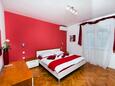 Bedroom 1 Split, Bedroom 1 in the apartment, air condition available and WiFi.