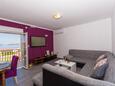 Living room Okrug Gornji, Living room in the apartment, air condition available and WiFi.