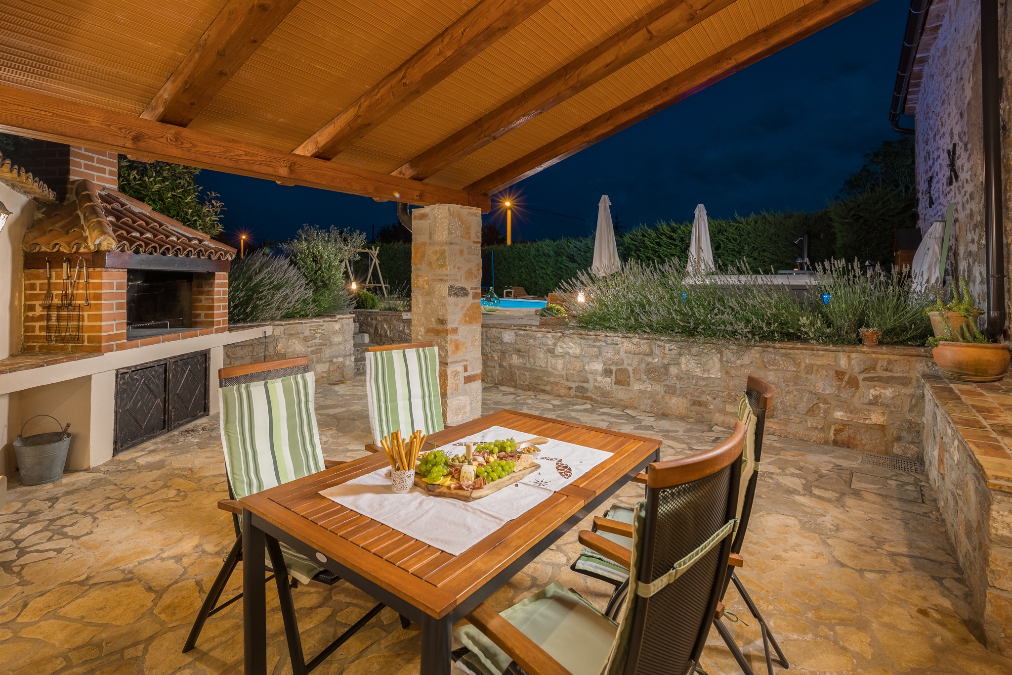 Two bedroom house with terrace Cerion, Central Istria - Središnja Istra  K