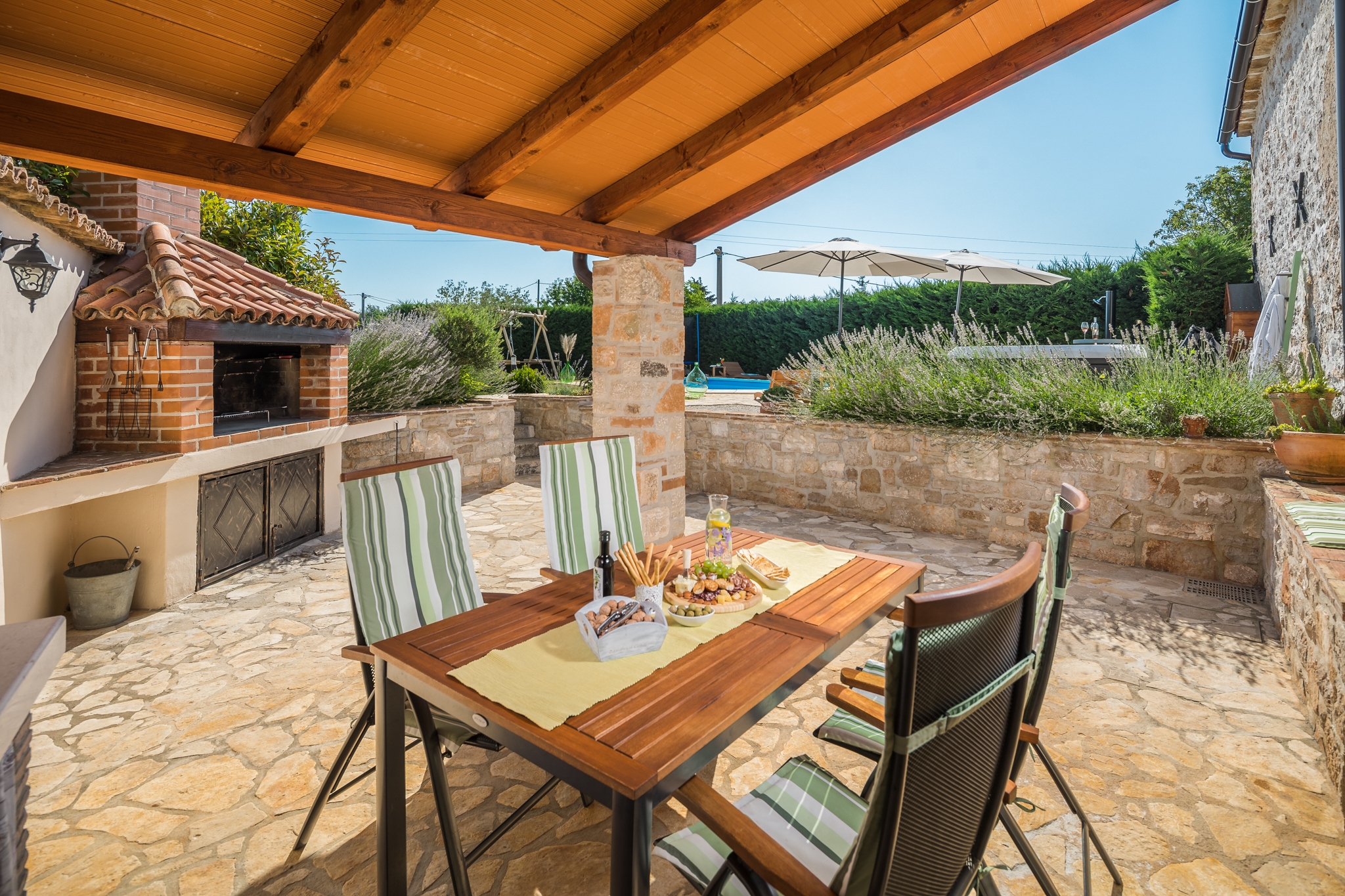 Two bedroom house with terrace Cerion, Central Istria - Središnja Istra  K