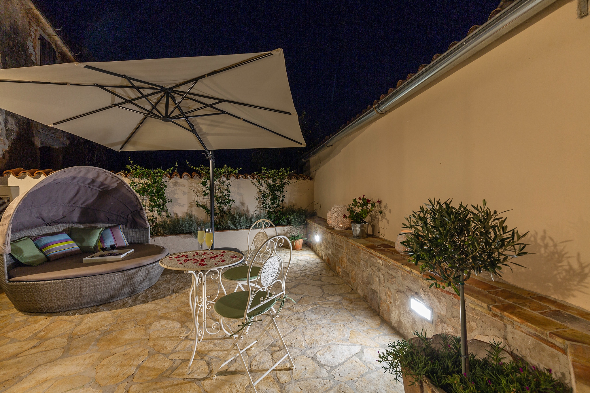 Two bedroom house with terrace Cerion, Central Istria - Središnja Istra  K