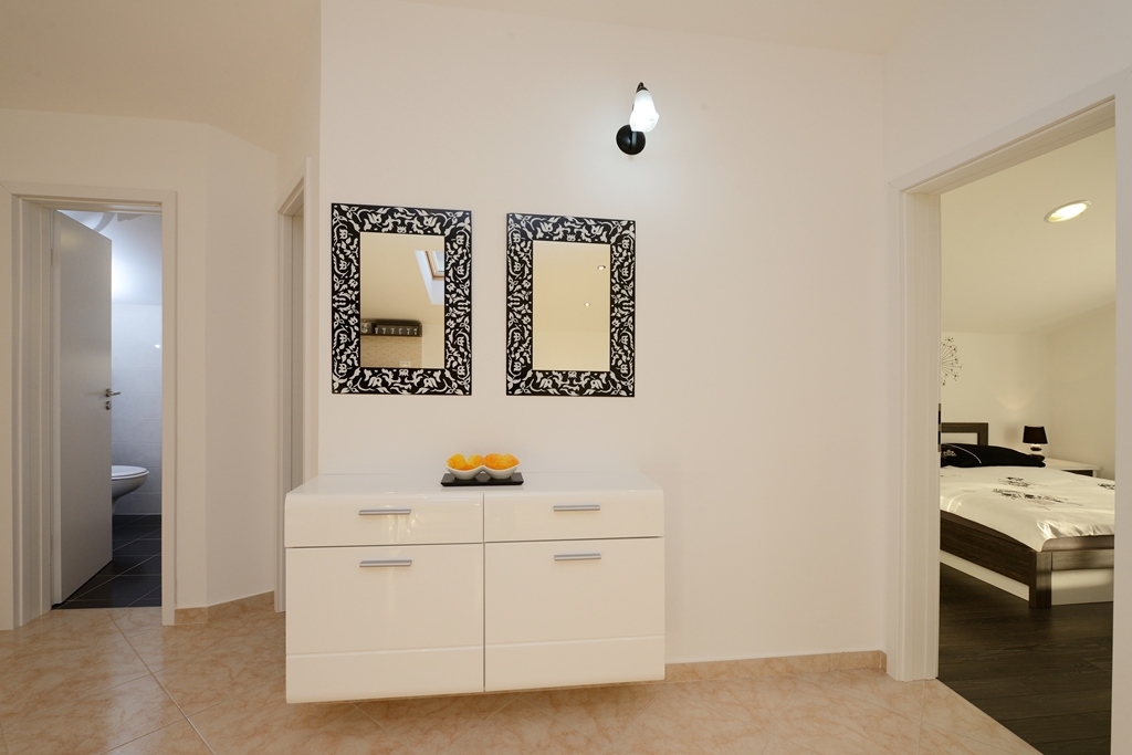 Two bedroom apartment with terrace Zadar  A-a