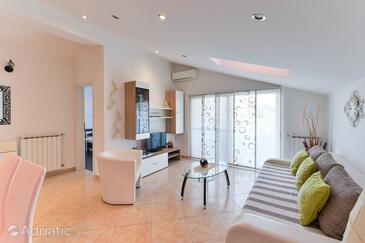 Zadar, Obývací pokoj v ubytování typu apartment, s klimatizací a WiFi.