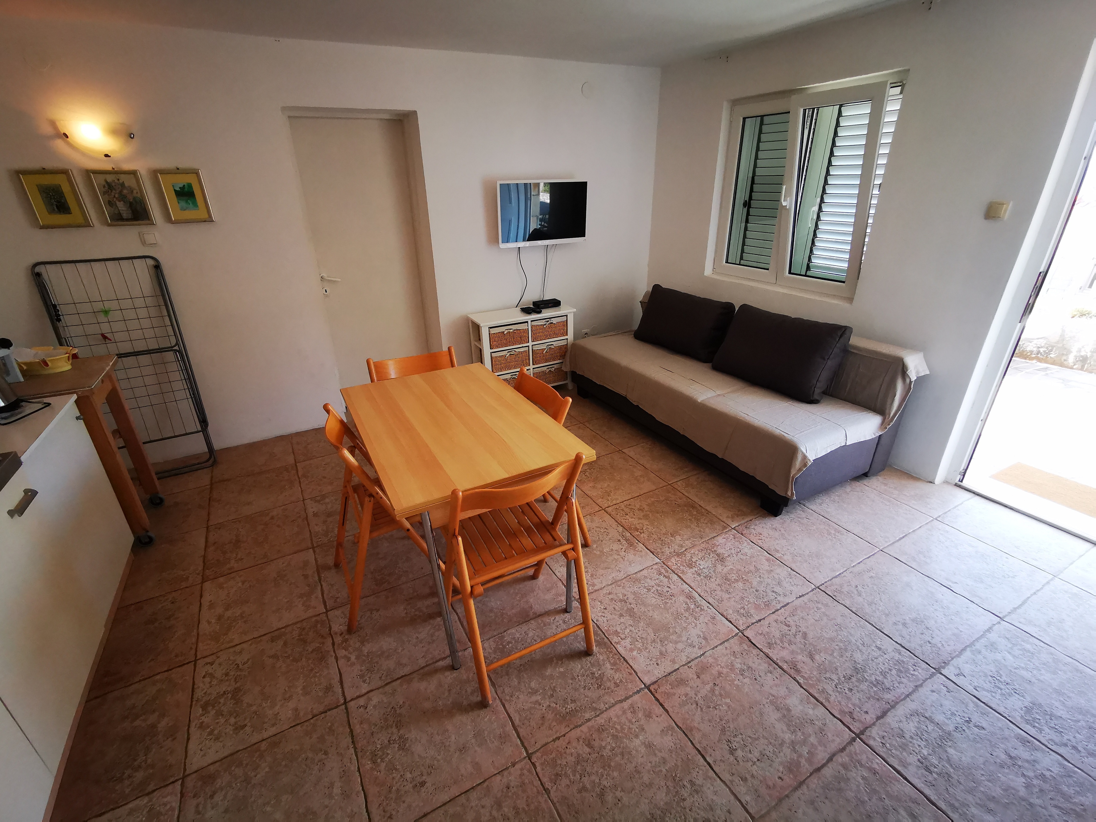 Two bedroom apartment with terrace Ivan Dolac, Hvar (A-16340-a) Two bedroom apartment with terrace Ivan Dolac, Hvar (A-16340-a)