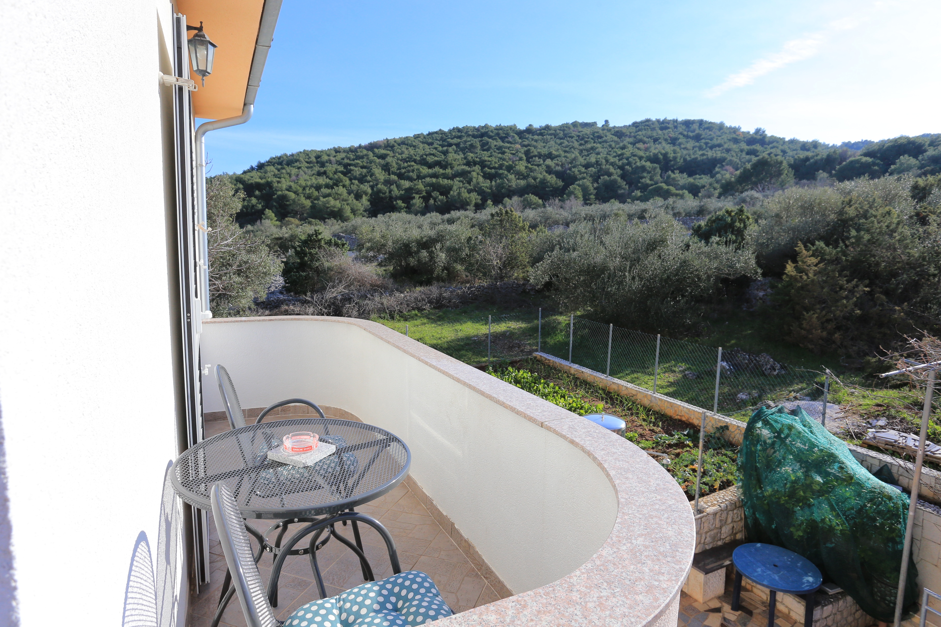 Studio flat with balcony and sea view Slatine, Čiovo (AS-16341-a)