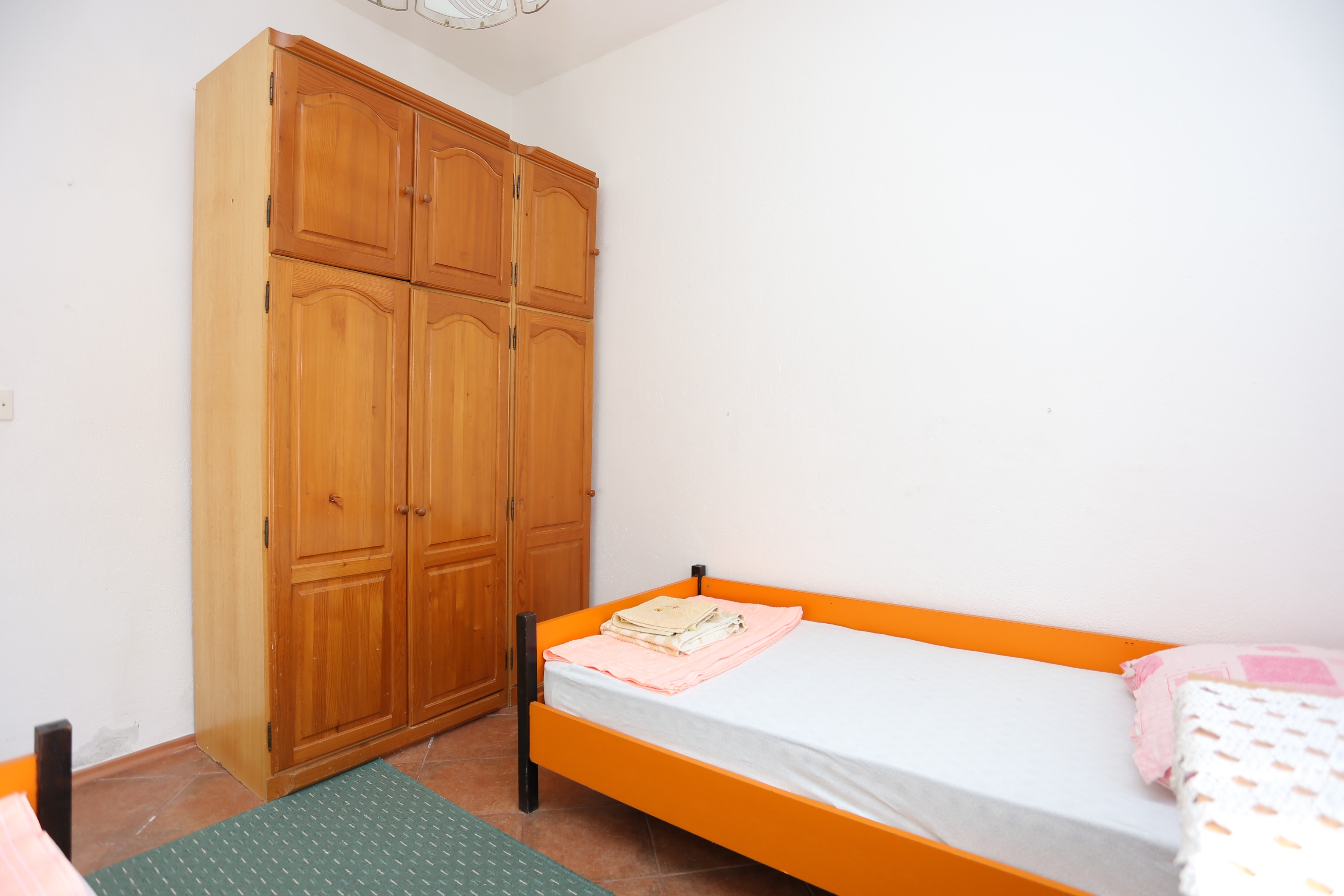 Two bedroom apartment with terrace Slatine, Čiovo  A-b