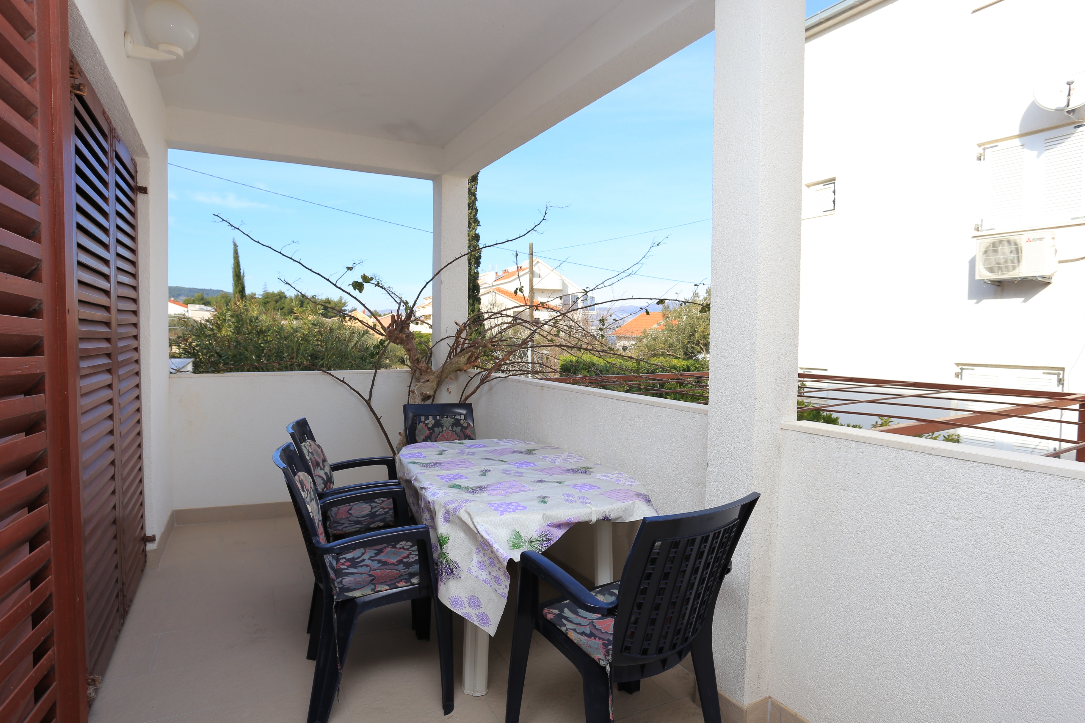 Two bedroom apartment with terrace Slatine, Čiovo  A-b