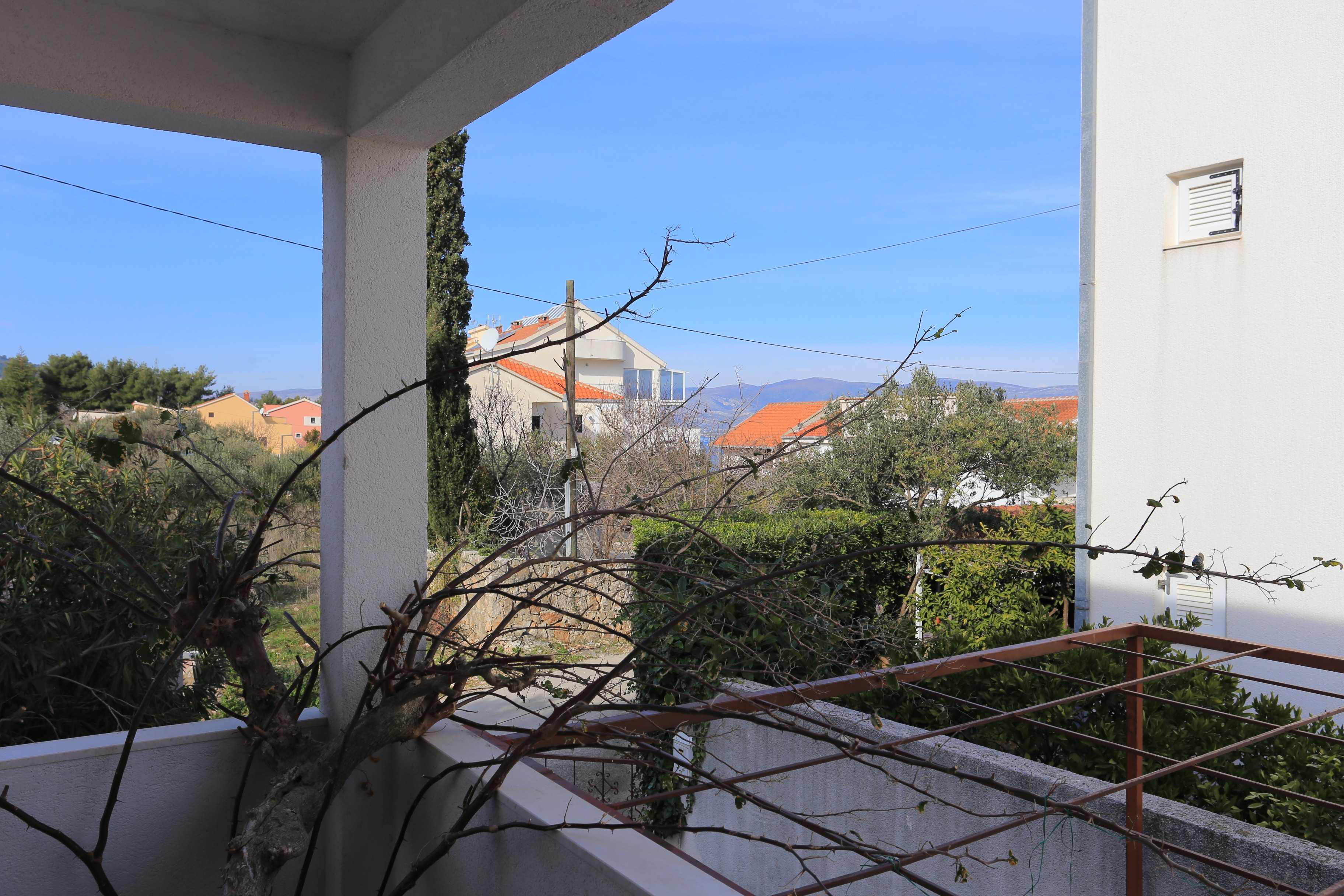 Two bedroom apartment with terrace Slatine, Čiovo  A-b