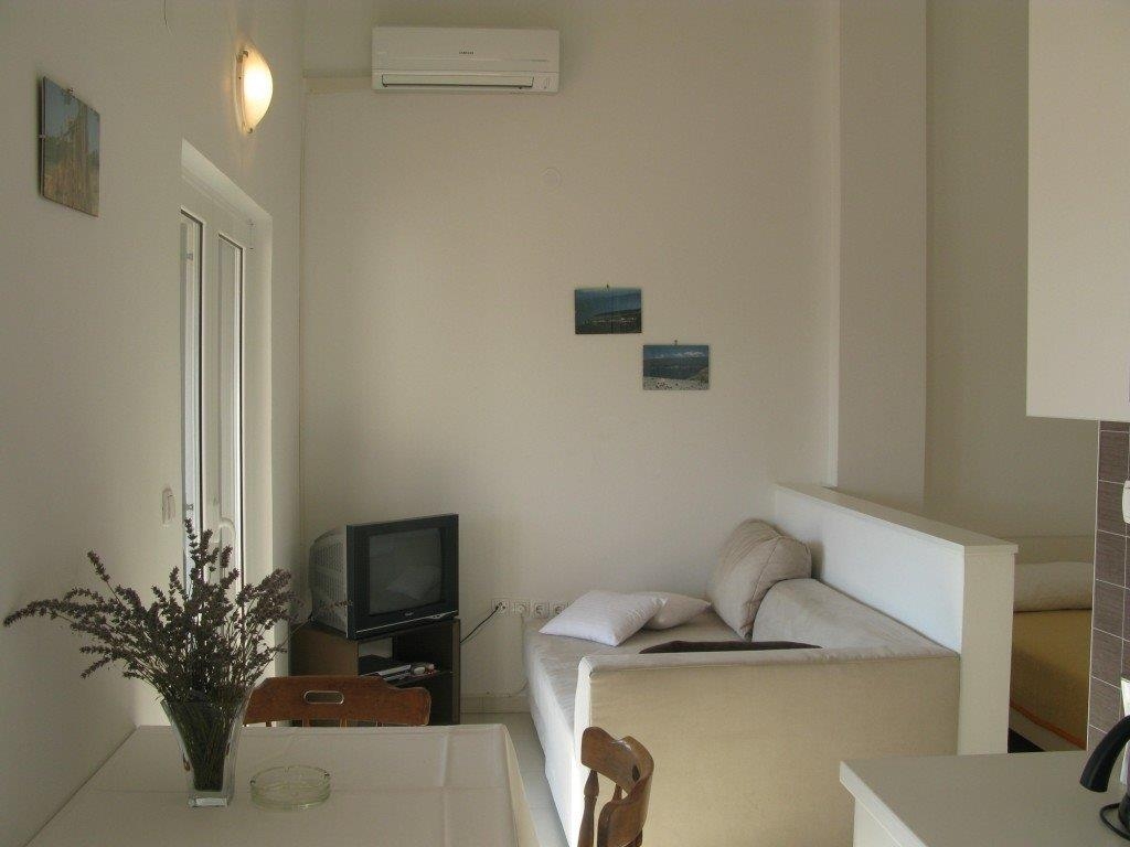 Studio flat with terrace Palit, Rab (AS-16356-a)