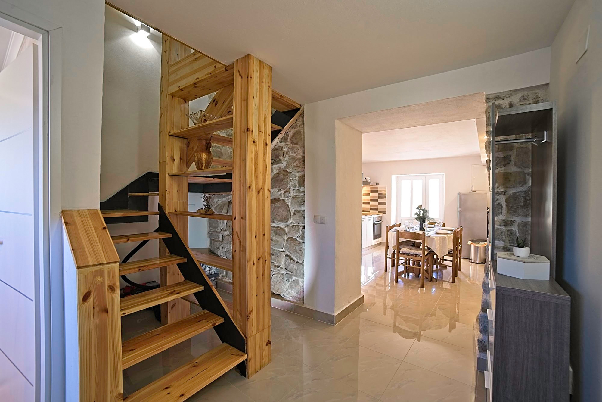 Three bedroom house with terrace Kampor, Rab  K