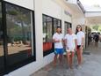 Popriétaires Pirovac, Šibenik, Popriétaires 16363 - Appartement à proximité de la mer avec une plage de galets.