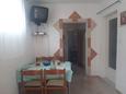 Jídelna Senj, Jídelna v ubytování typu apartment, domácí mazlíčci povoleni a WiFi.