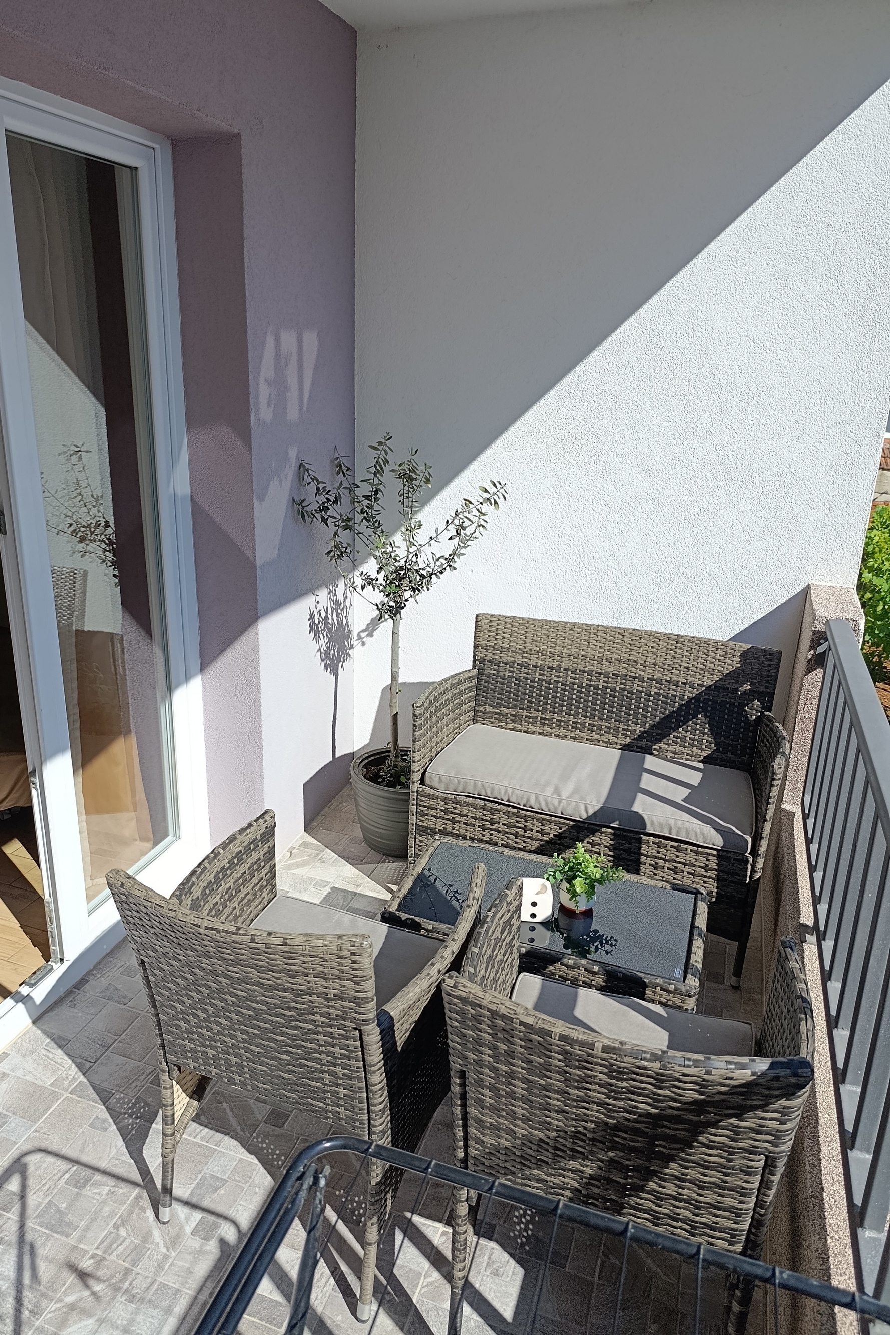 Two bedroom apartment with terrace and sea view Zadar - Diklo, Zadar  A-a