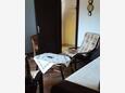 Gornja Krušica, Wohnzimmer in folgender Unterkunftsart apartment, Klimaanlage vorhanden, Haustiere erlaubt und WiFi.