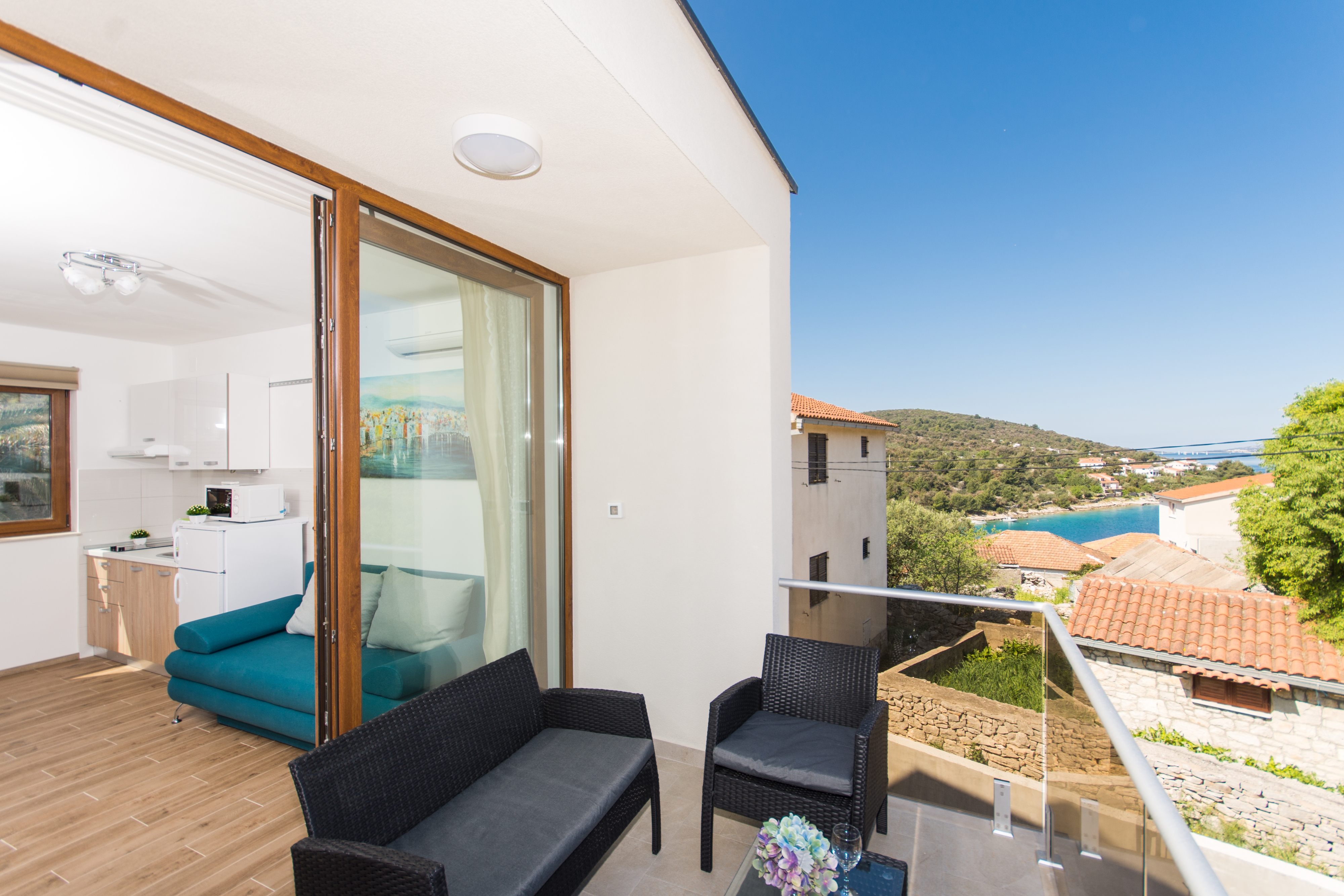 One bedroom apartment with balcony and sea view Drvenik Veliki, Drvenik  A-a