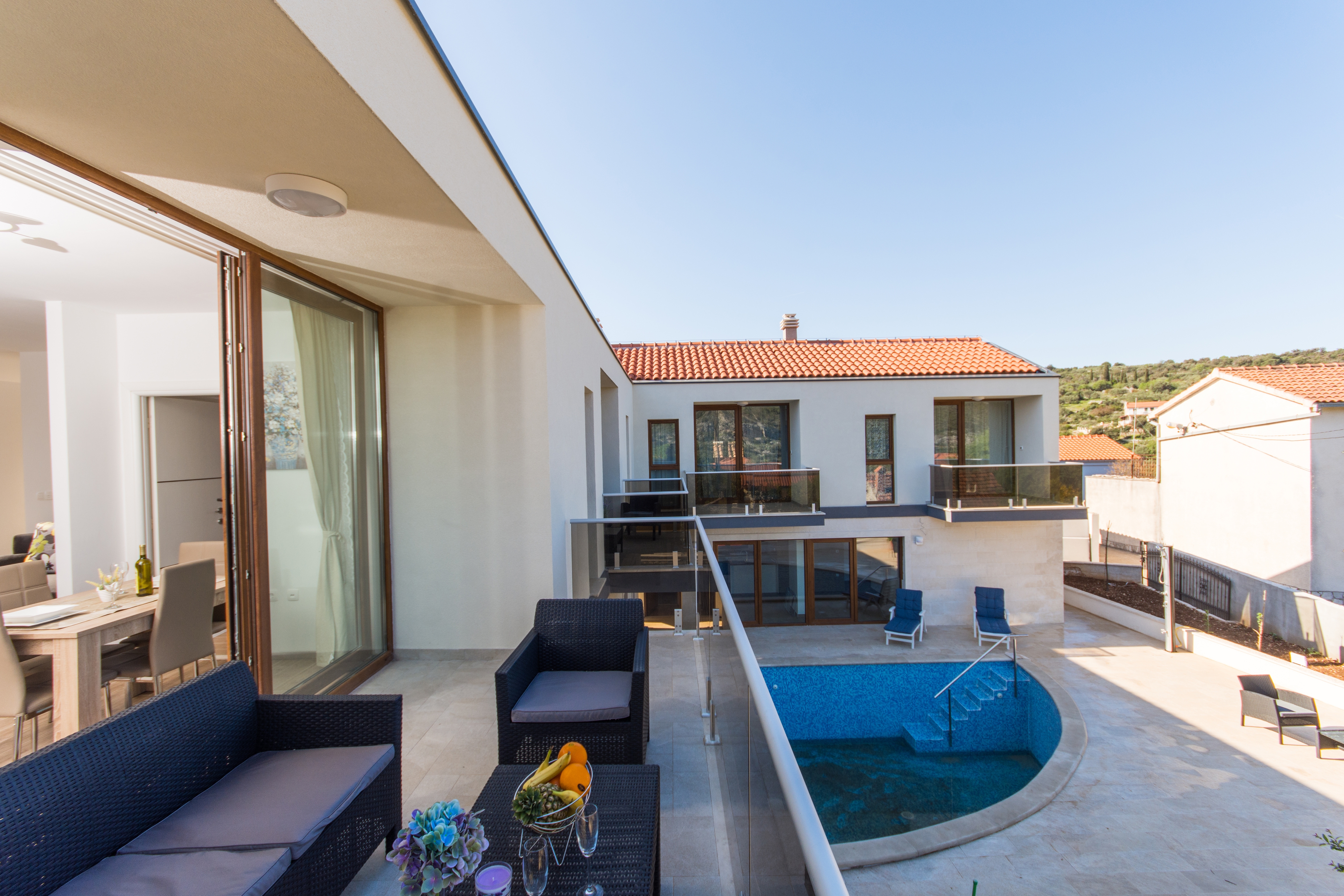 One bedroom apartment with terrace and sea view Drvenik Veliki, Drvenik  A-d