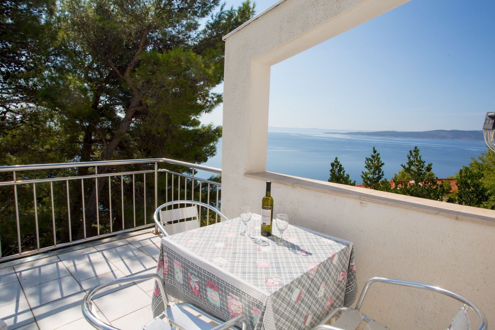 One bedroom apartment with terrace and sea view Baška Voda, Makarska  A-b