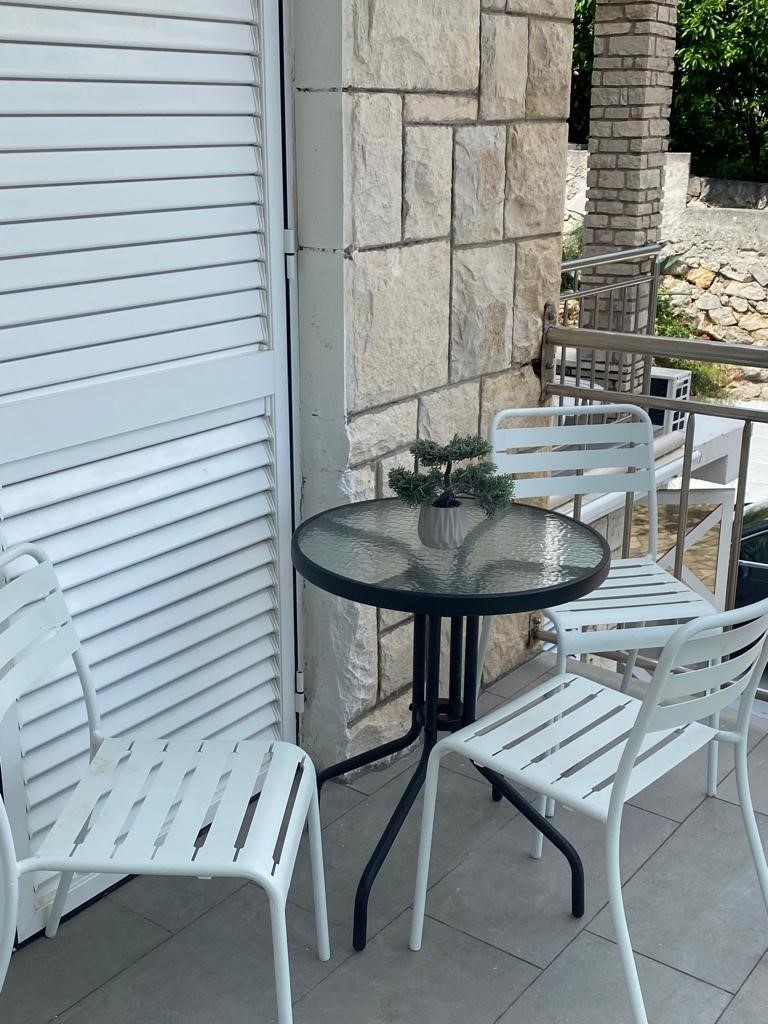 Studio flat with balcony and sea view Baška Voda, Makarska  AS-b