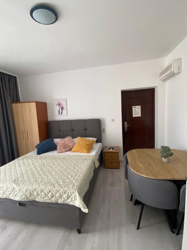 Studio flat with balcony and sea view Baška Voda, Makarska  AS-d
