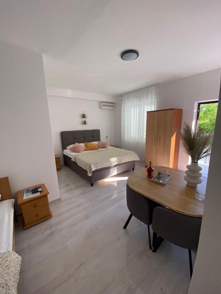 Studio flat with terrace Baška Voda, Makarska  AS-e