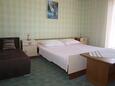 Спальня 2 Lopar, Спальня 2 в размещении типа apartment, WiFi.