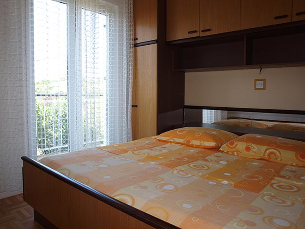 Two bedroom apartment with balcony Lopar, Rab (A-16389-b) Two bedroom apartment with balcony Lopar, Rab (A-16389-b)