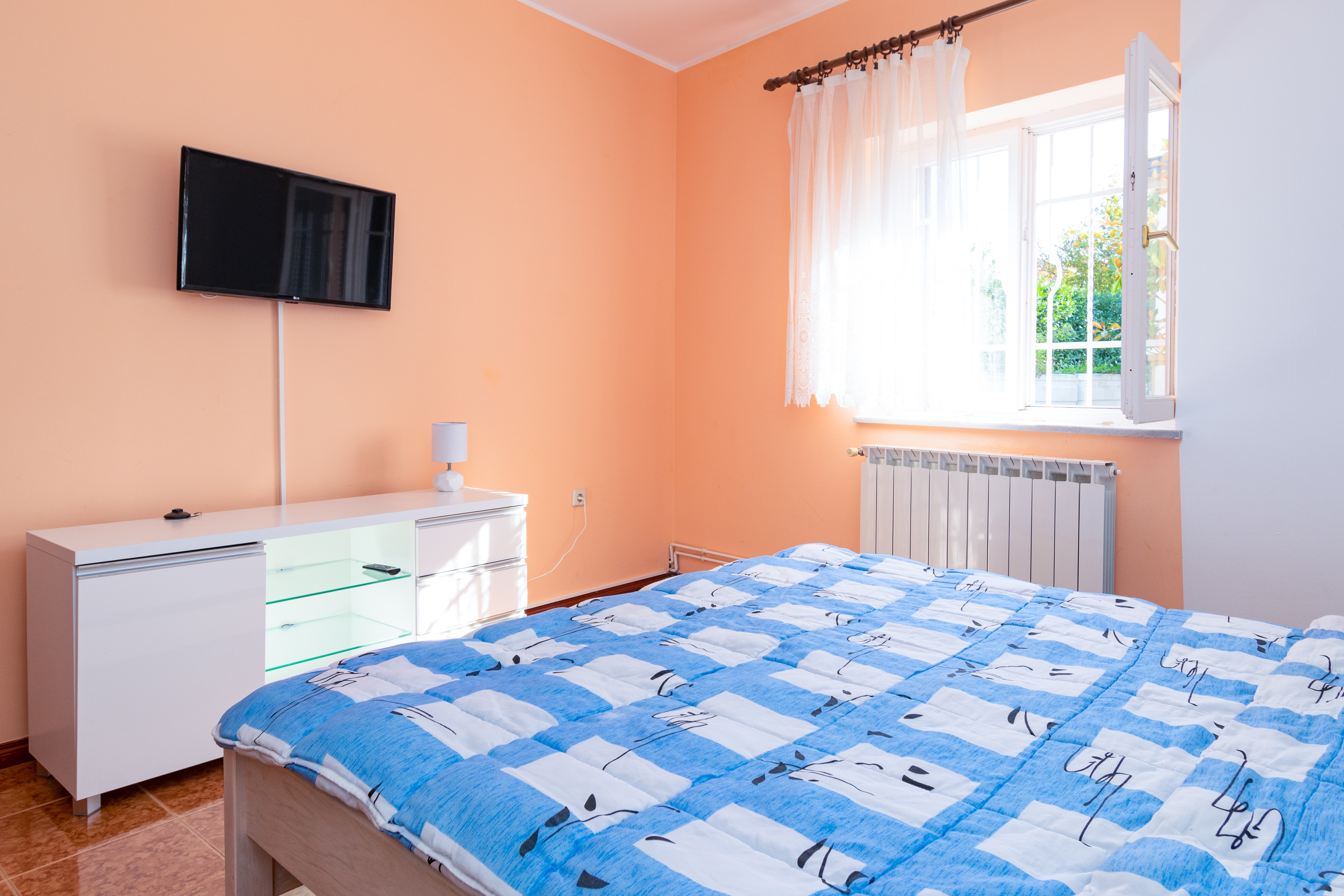 One bedroom apartment with terrace Opatija - Pobri, Opatija  A-a
