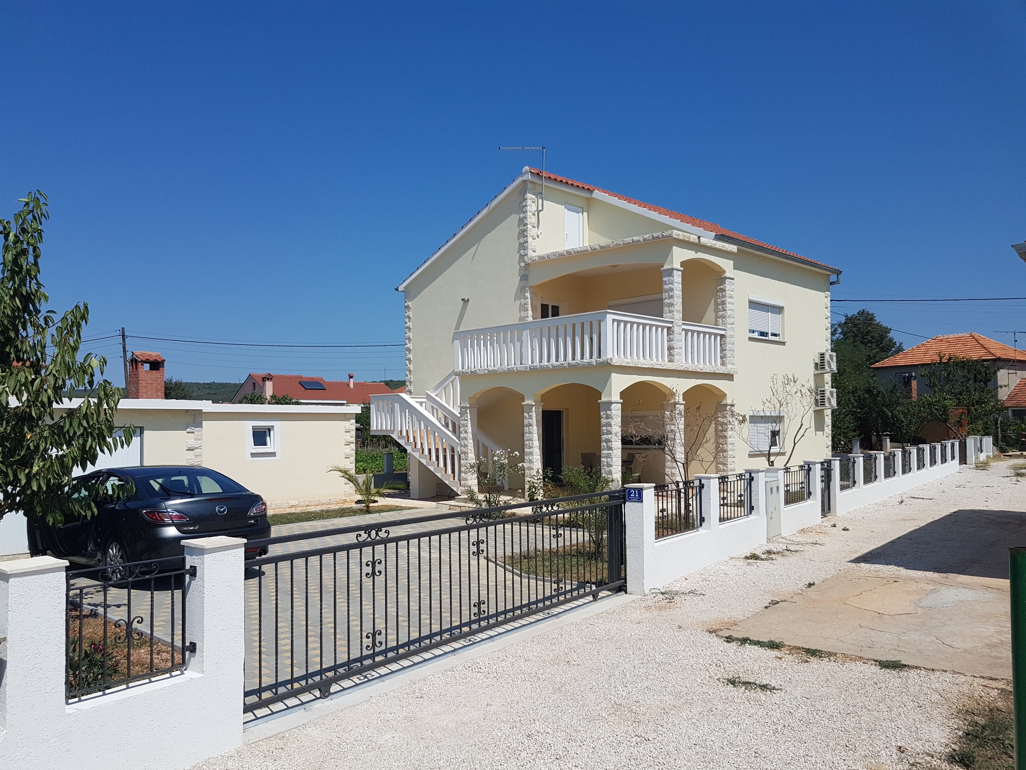 Four-room house with terrace Sukošan, Zadar  K