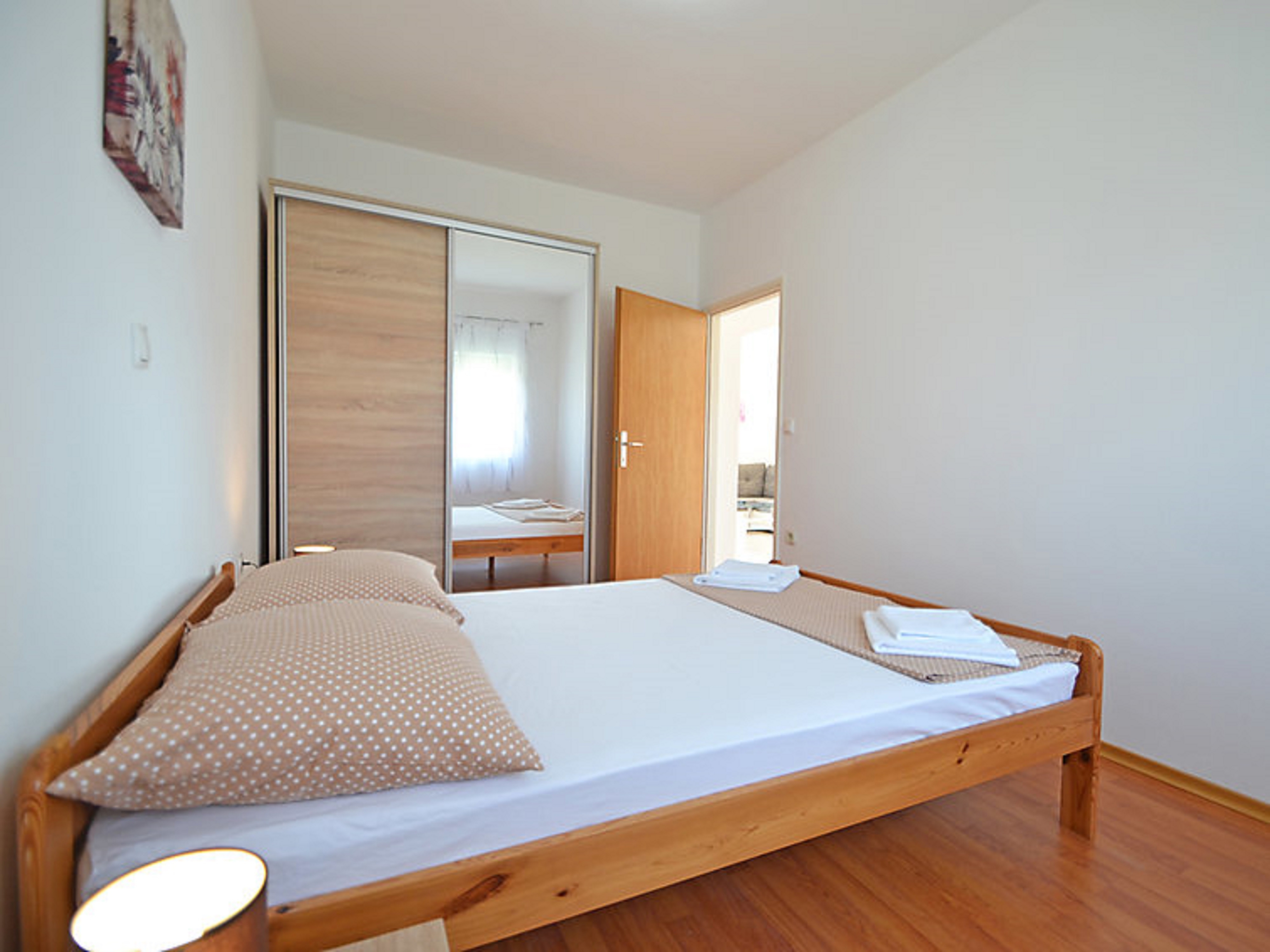 Four bedroom house with terrace Sukošan, Zadar  K