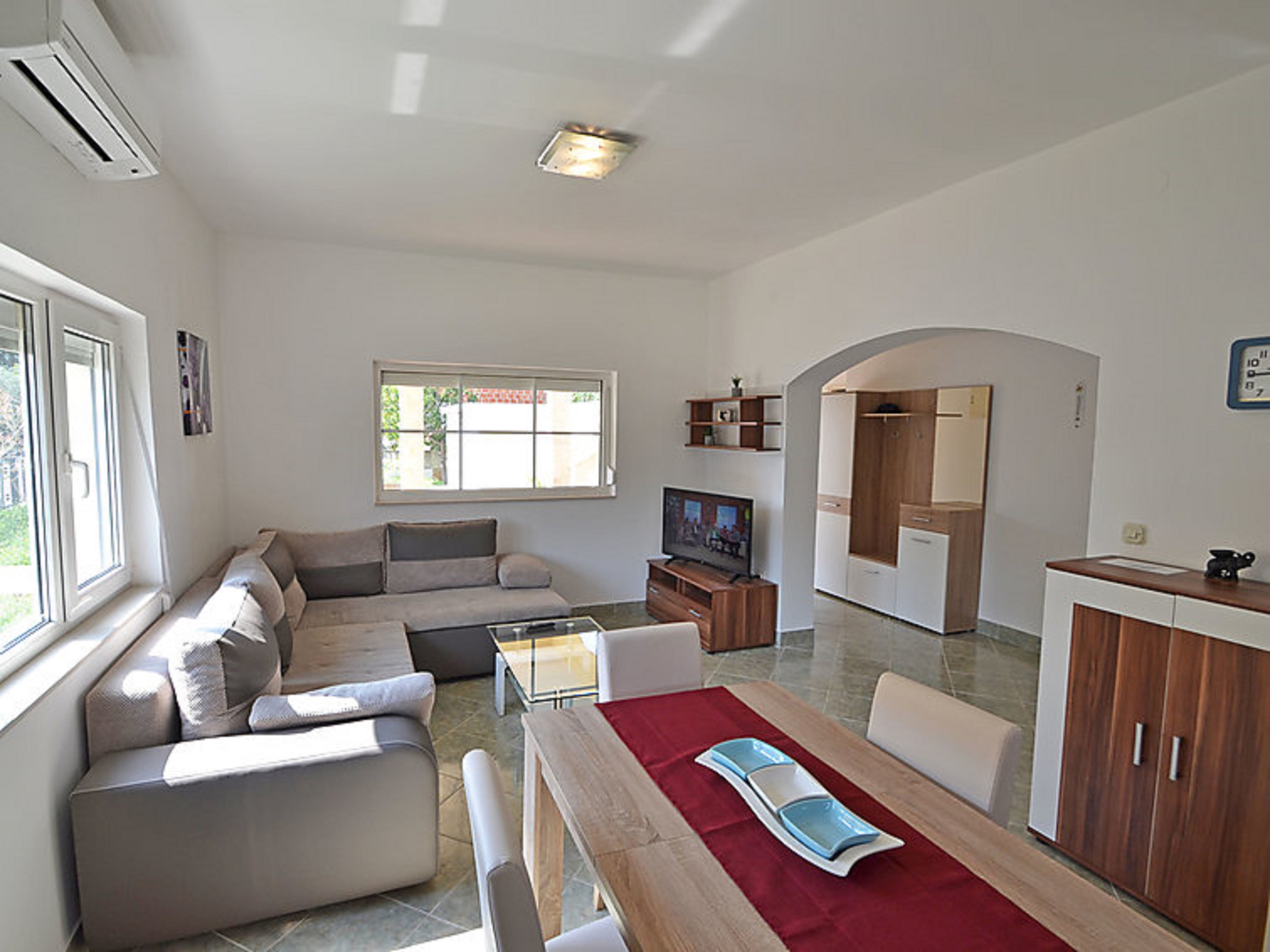 Four-room house with terrace Sukošan, Zadar  K