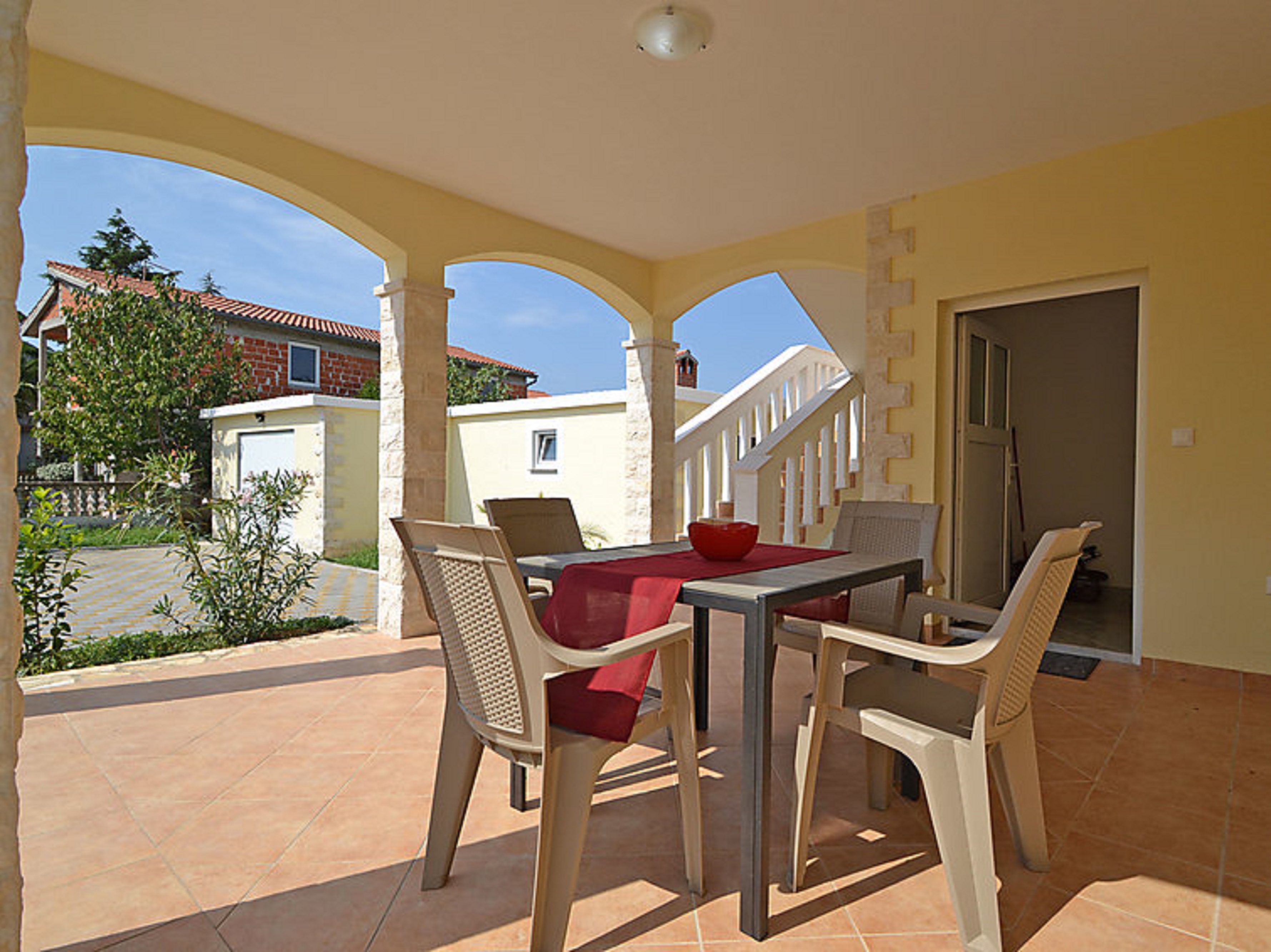 Four-bedroom house with terrace Sukošan, Zadar (K-16398) Four-bedroom house with terrace Sukošan, Zadar (K-16398)