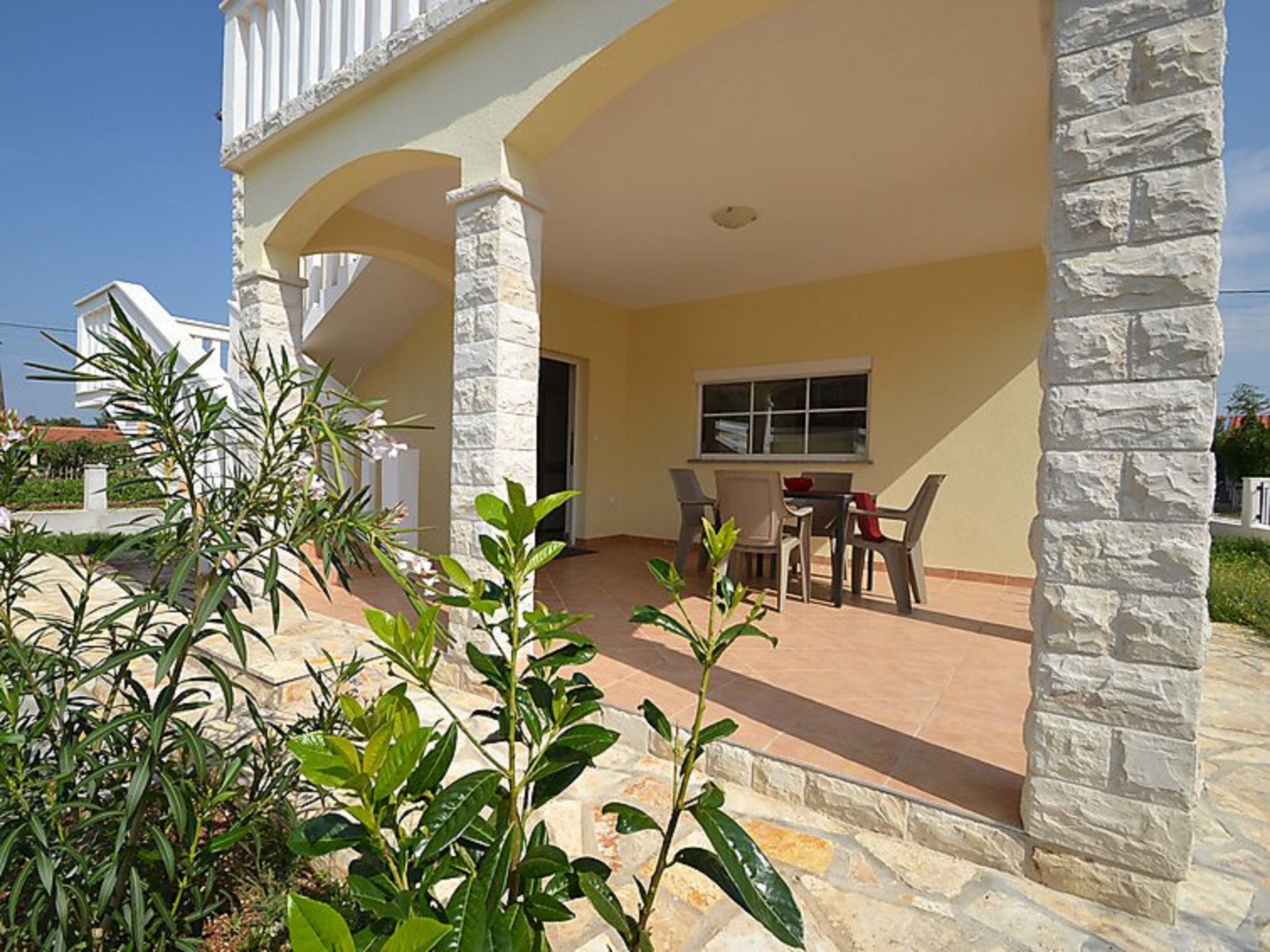 Four bedroom house with terrace Sukošan, Zadar  K