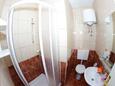 Sućuraj, Bathroom 1 in the apartment, (pet friendly) and WiFi.