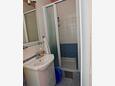 Bathroom 2 Sućuraj, Bathroom 2 in the apartment, (pet friendly) and WiFi.
