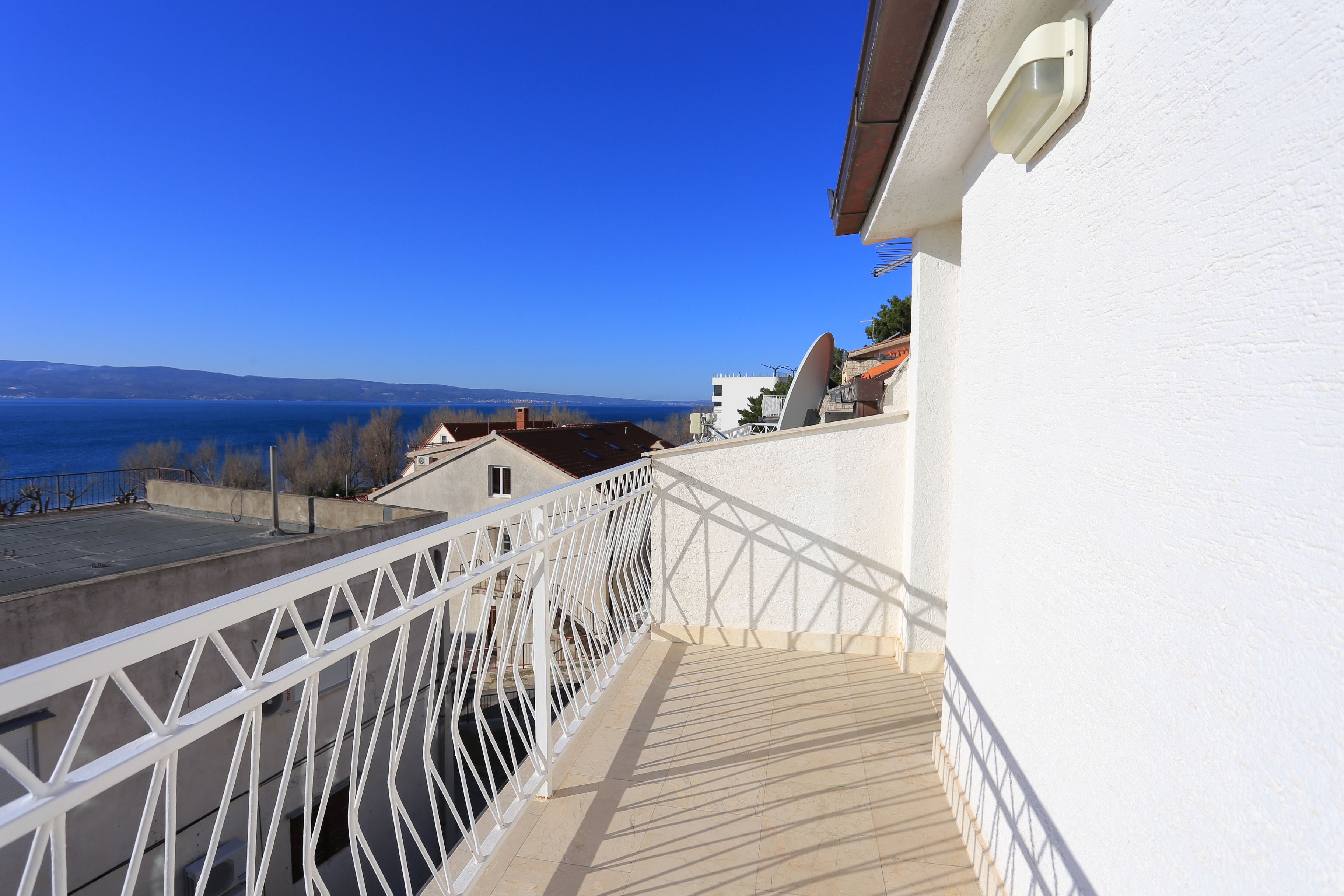 Two bedroom apartment with terrace and sea view Duće, Omiš  A-b