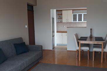 Dnevna soba Zadar - Diklo, Dnevna soba v nastanitvi vrste apartment, dostopna klima in WiFi.