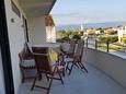 Nin, Terrasse 1 dans l’hébergement en type apartment, avec la vue sur la mer et WiFi.