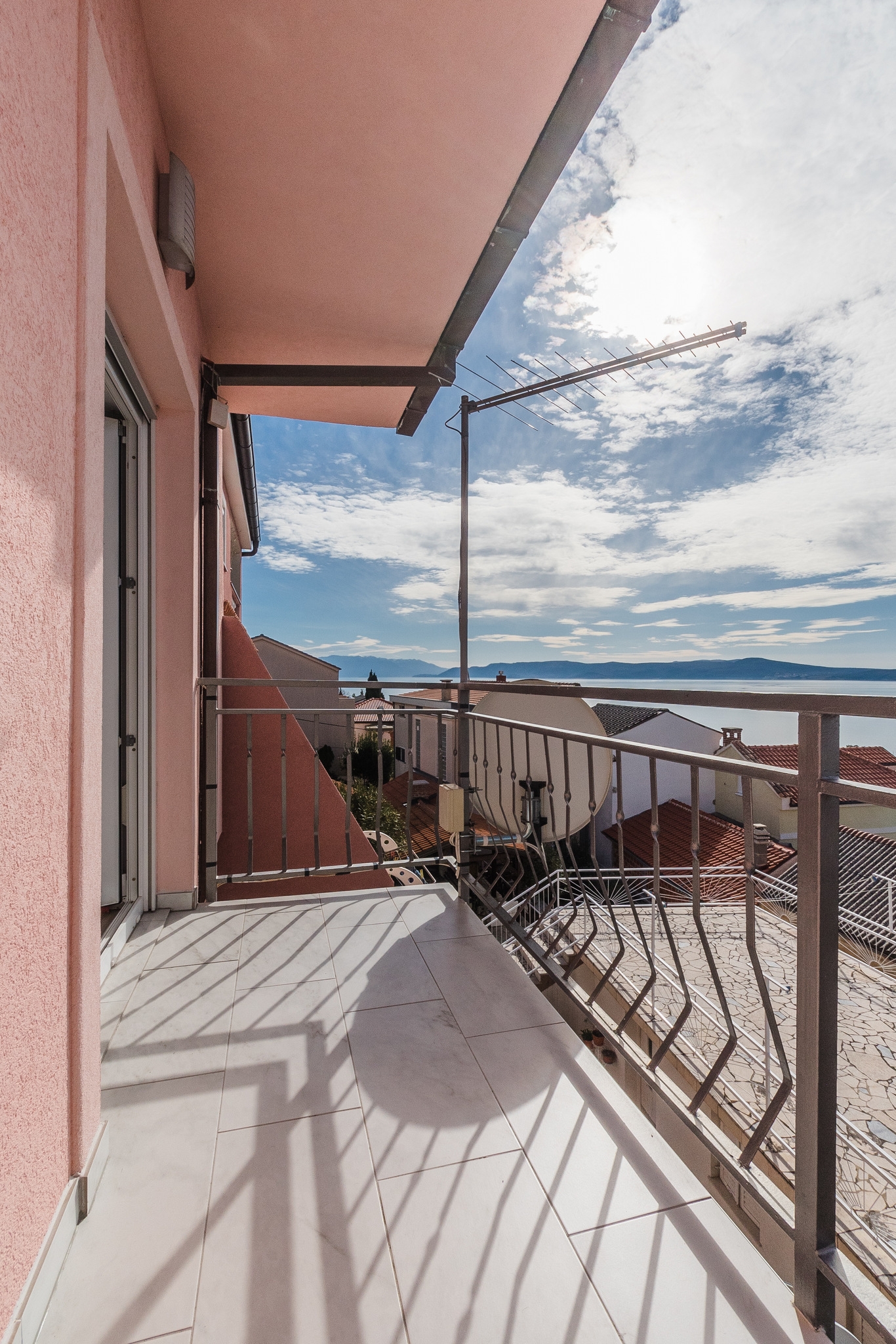 Three bedroom apartment with terrace and sea view Crikvenica  A-a