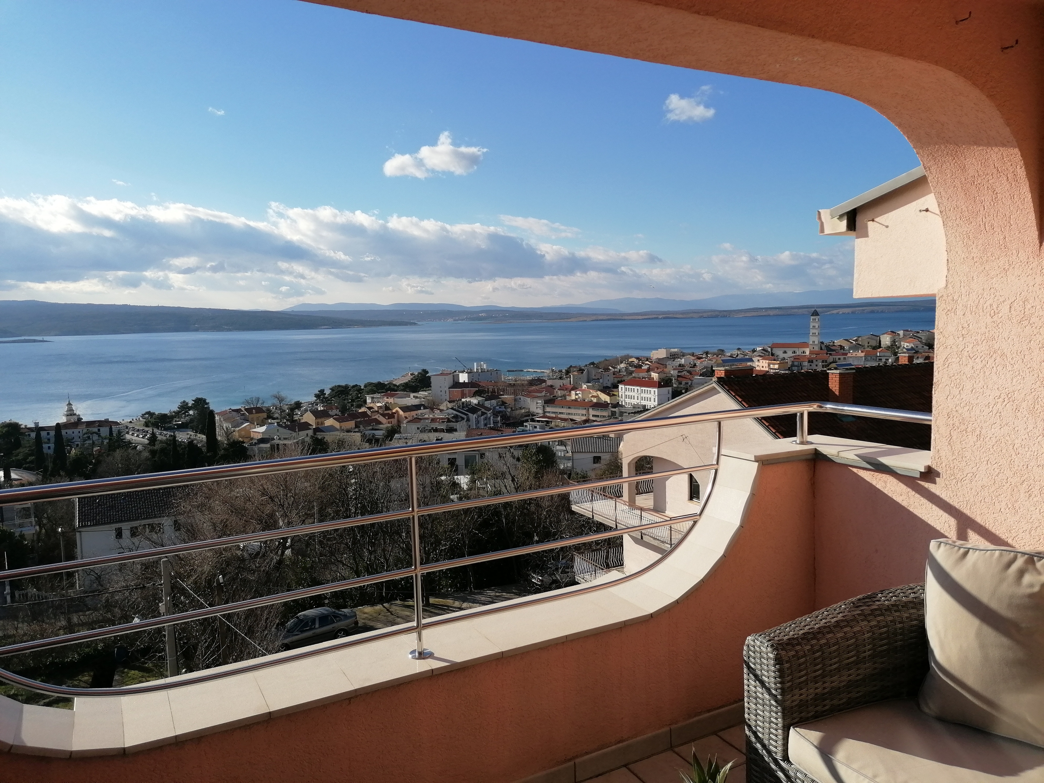 Three bedroom apartment with terrace and sea view Crikvenica  A-a