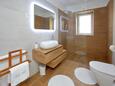 Salle de bain 1 Bibinje, Salle de bain 1 dans l’hébergement en type apartment, WiFi.