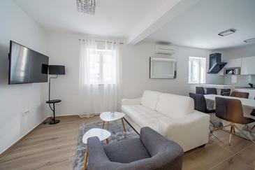 Dnevna soba 1 Bibinje, Dnevna soba 1 v nastanitvi vrste house, WiFi.